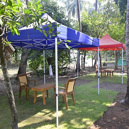 Amee'S Retreat Hotel Diveagar Exterior photo